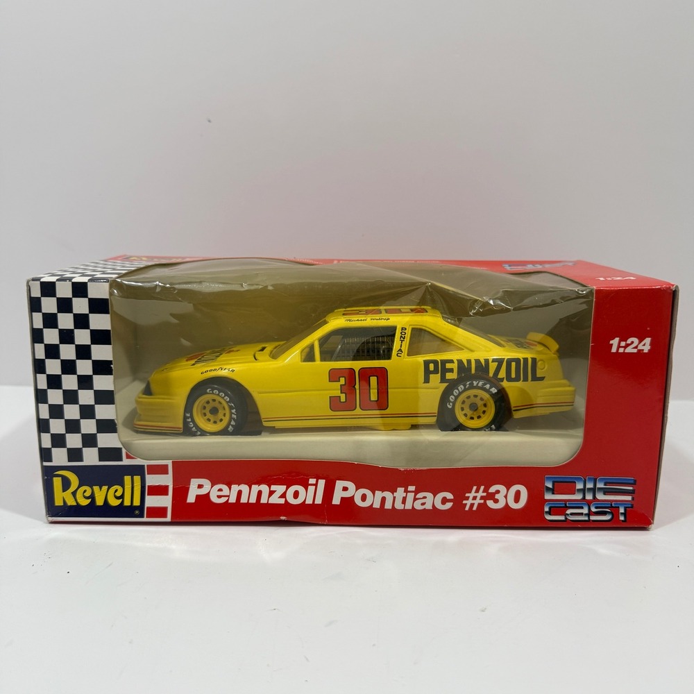 Revell Pennzoil Pontiac #30 NASCAR 1:24 Yellow Michael Waltrip Diecast 8636